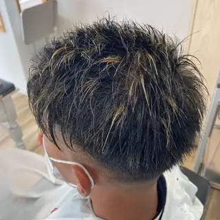 カラー メンズ 田村 瑠袈のヘアスタイル