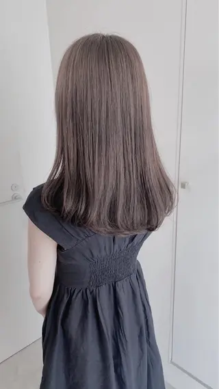 ロング カラー ベージュ/グレージュ 🧸あやか/表参道のヘアスタイル