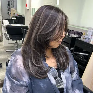 ミディアム さえ 大宮/ハイライトのヘアスタイル