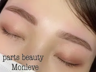 REVIA所属・ＲＥＶＩＡ. rinaのマツエク・マツパデザイン