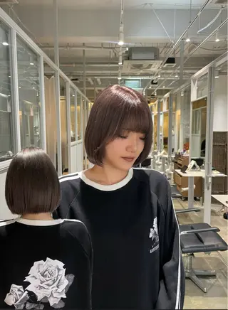 カラー Helena_ まひろのヘアスタイル