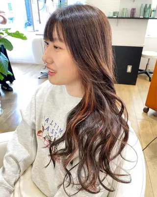ロング 艶感🫧透明感カラー YUKARIのヘアスタイル