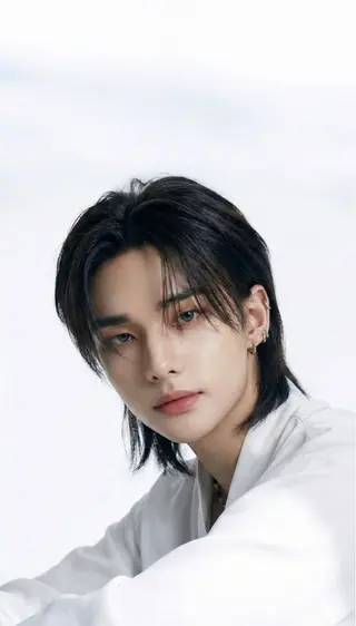 ミディアム 湖城 恵吾のヘアスタイル