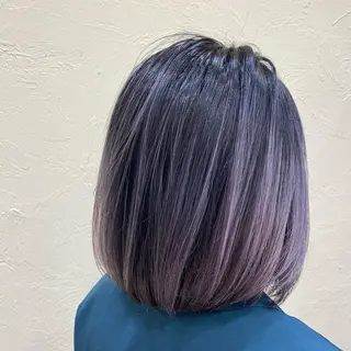 ショート ブリーチ🌈ハイトー ンカラー ✨アニカ✨のヘアスタイル