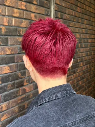 カラー メンズ 日山 晃志のヘアスタイル