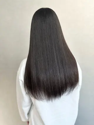 ロング Luana 照沼翔太のヘアスタイル