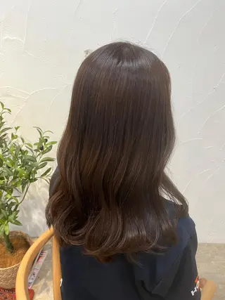 セミロング 小顔ショート/透明感 カラー/チサトのヘアスタイル