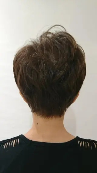 ショート 齋藤 愛美のヘアスタイル