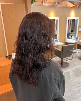 セミロング パーマ 透明感カラー ゆうだいのヘアスタイル