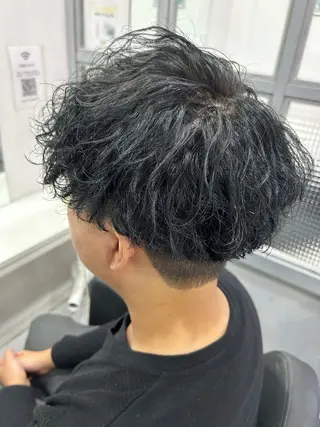ショート カラー パーマ ヘアアレンジ メンズ 🔥メンズパーマ 特化 渡辺一翔のヘアスタイル