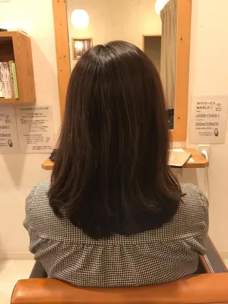 セミロング ツヤ髪専門美容師 桑原 和誠のヘアスタイル
