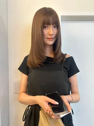 セミロング レイヤーカット/ 透明感カラーmikuのヘアスタイル