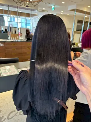 ロング 岩岡 つなみのヘアスタイル