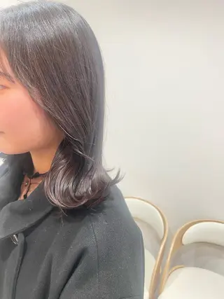 ミディアム 安東留那 /レイヤーカットのヘアスタイル