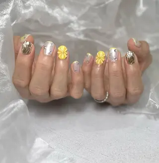 ネイル 石﨑 利祥のネイルデザイン