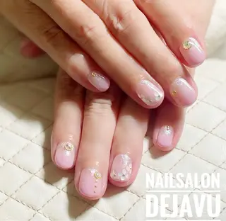 ネイル Nail salon Dejavu 🌿のネイルデザイン