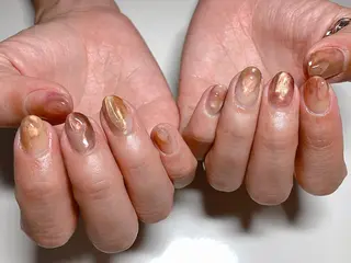 ショート カラー ネイル マツエク・マツパ illum hicariのネイルデザイン