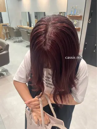 カラー 透けるベージュ/ 艶カラー♡のヘアスタイル