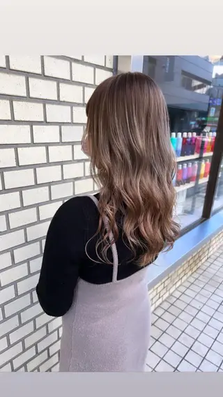 セミロング カラー パーマ ヘアアレンジ メンズ ハイトーン特化🤍 浦住のヘアスタイル
