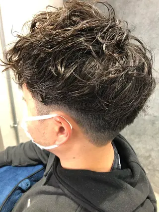 パーマ メンズ Noyヨシモト ヒロトのヘアスタイル