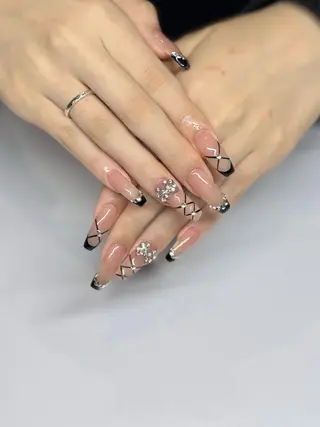 ネイル 𝓝𝓪𝓲𝓻 𝓝𝓪𝓲𝓵のネイルデザイン