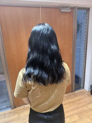 ミディアム パーマ 大橋 芽衣のヘアスタイル
