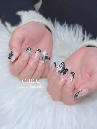 ネイル CHÉRI .のネイルデザイン