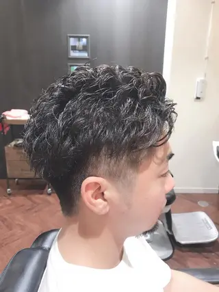 ショート パーマ メンズ アザマ　ヤスカツ _rosso 川口のヘアスタイル