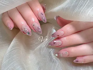 ネイル ✨Nailsalon Vi+✨のネイルデザイン