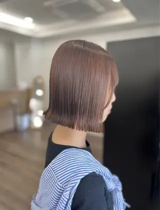 ミディアム 鈴木 綾乃のヘアスタイル