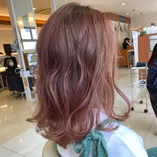 カラー 牧野 佳樹のヘアスタイル