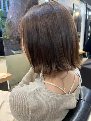 ショート カラー ヘアアレンジ キッズ ネイル マツエク・マツパ アイブロウ 透明感カラー🤎 ゆりのヘアスタイル