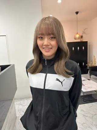 セミロング カラー マイ /暖色カラーのヘアスタイル