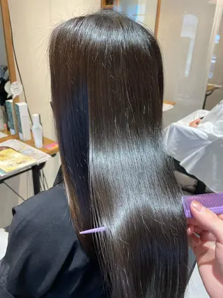 ロング 藤田一輝 【美髪職人】のヘアスタイル