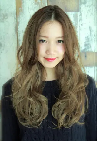 ロング 🍀デザインカラー 🍀齋藤　翔龍のヘアスタイル