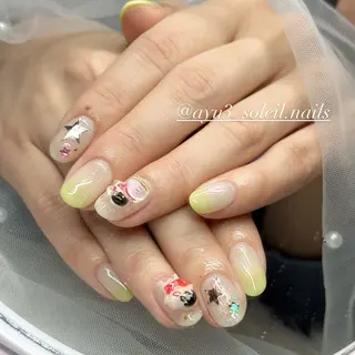 ネイル 大橋 歩美のネイルデザイン