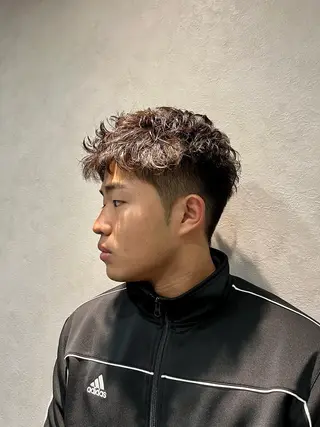 ショート カラー パーマ メンズ 北千住理容室バーバー 小堀悠作のヘアスタイル