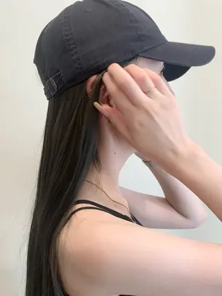 ロング 落合希 Olivebeigeのヘアスタイル