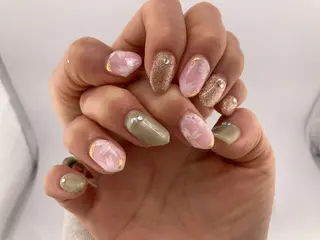 ミディアム RISA nail gleeのネイルデザイン
