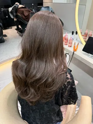 セミロング カラー shion 透明感カラーのヘアスタイル