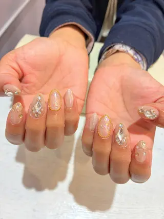 ネイル Nest 岩崎のネイルデザイン
