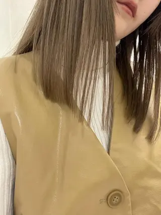 セミロング カラー レイヤーカット/ マリアのヘアスタイル