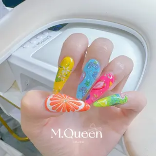 ネイル MQueen ネイルサロンのネイルデザイン
