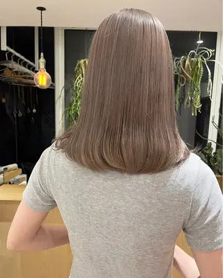 ミディアム カラー オリーブ/縮毛♡ Natsuno🩰のヘアスタイル