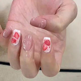 ネイル アトリエ　ミモザ所属・いまむら あかりのネイルデザイン