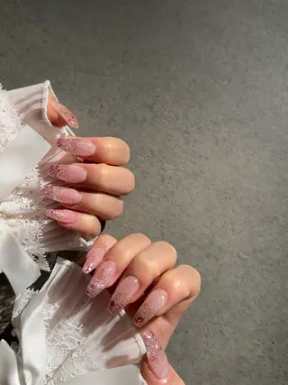 ネイル I-nailロング /ワンホン/キラキラのネイルデザイン