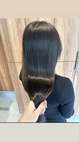 カラー 🫒🫒ブリーチなし 艶カラー🫒ヤマシロのヘアスタイル