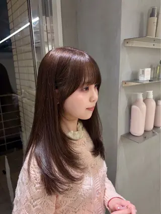 セミロング 透明感カラー🪽 ゆうかのヘアスタイル