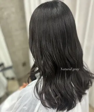 ロング カラー Moanin'所属・艶カラー／ナチュラル スタイル/Ayukaのヘアスタイル