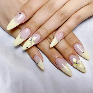 ネイル 🍭Yun nail hyejin🌸のネイルデザイン